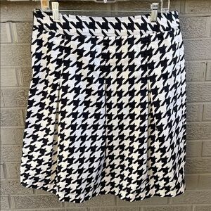 Merona Black and White Houndstooth Skirt- size 12
